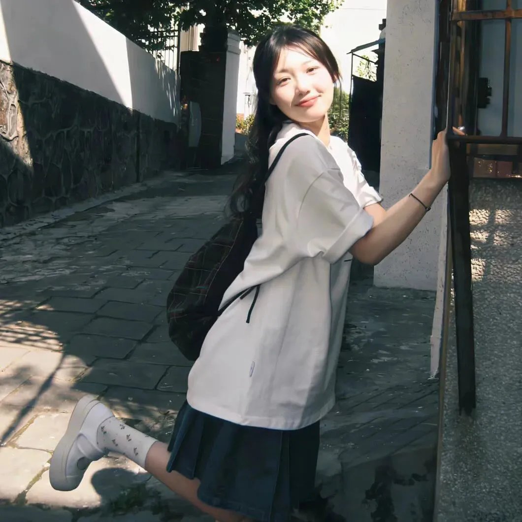 艳女怀春